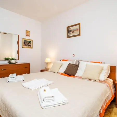 Apartment Nature View - Three Bedroom Apartment With Jacuzzi Cibaca