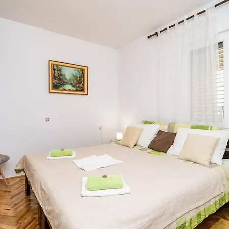 Apartment Nature View - Three Bedroom Apartment With Jacuzzi * Cibaca